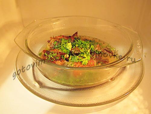 Куриные желудки в микроволновке. Куриные желудки и сердечки тушеные с овощами