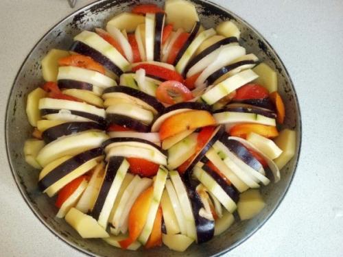 Рататуй в духовке диетический. Диетический рататуй