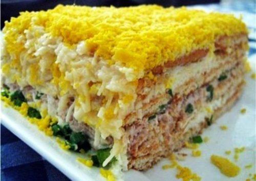 Салат из печенья Рыбки с помидорами. Невероятно вкусный рыбный салат с крекерами