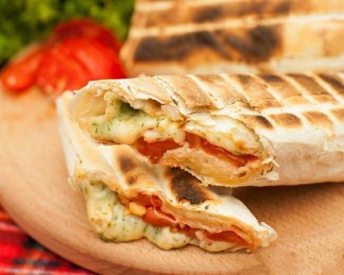 Пп лаваш рецепт. Лаваш с сыром и помидорами на гриле