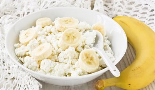 Творог с бананом для похудения на ужин. Низкокалорийный ужин или перекус: калорийность творога с бананом