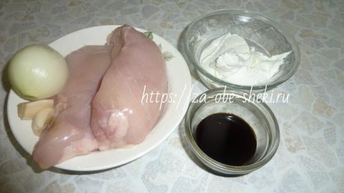 Диетическая курица в сметане на сковороде. Куриная грудка, тушенная в сметане на сковороде – понравится ему, тебе и мне! Быстрый и простой способ приготовления