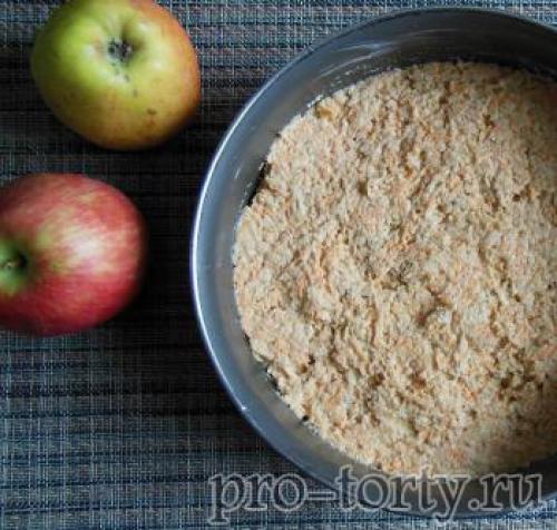 Морковный диетический торт