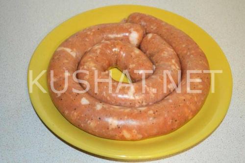 Колбаски из куриного фарша диетические. Рецепт 2: вкусная куриная колбаса в домашних условиях