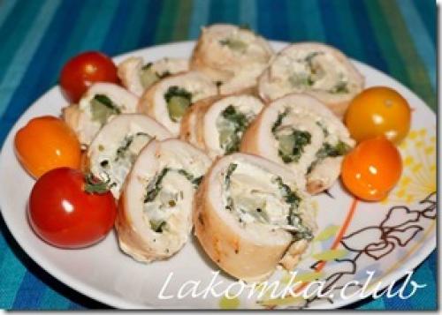 Куриные рулетики с творожным сыром и шпинатом. Куриные рулетики со шпинатом, сельдереем и творожным сыром