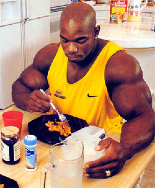 Фитнес пельмени. Ролтоны, яичница, пельмени и бодибилдинг – чудо симбиоз!