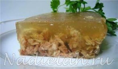 Холодец из курицы по дюкану атака. Холодец по Дюкану