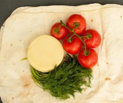 Рецепты с адыгейским сыром и лавашом. Лаваш с адыгейским сыром и зеленью