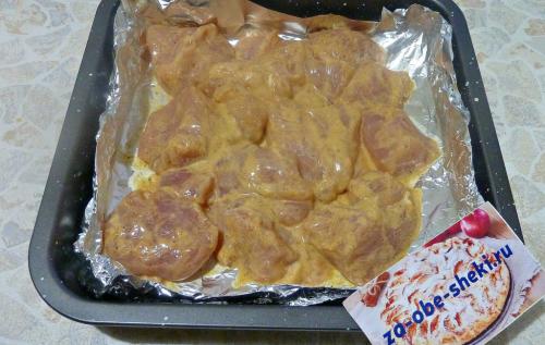 Диетические рецепты из куриной грудки в кефире. Грудка в кефире в духовке: рецепт для диеты, ПП и просто так!