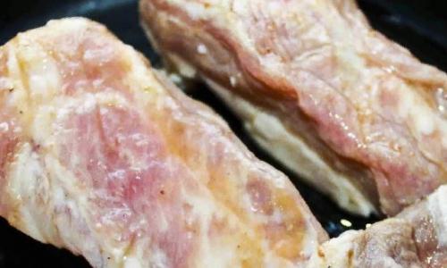 Свиные ребрышки в духовке пошаговый рецепт. Простой рецепт свиных рёбрышек, запечённых с мёдом в духовке