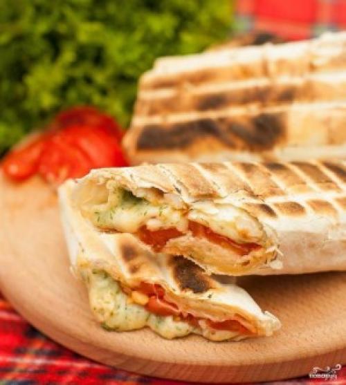 Рецепты с адыгейским сыром и лавашом. Лаваш с адыгейским сыром и зеленью