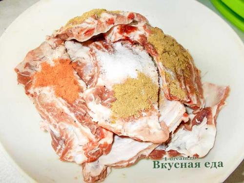 Диетическое блюдо из свиных ребрышек. Свиные ребрышки с картошкой в духовке – простой рецепт