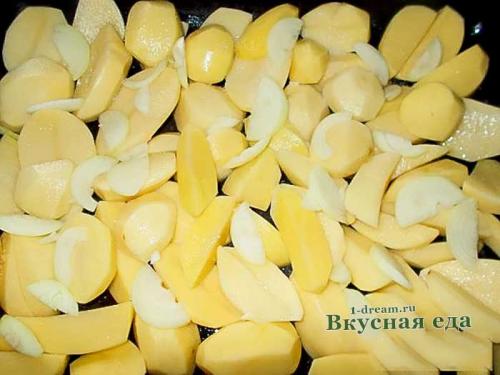 Диетическое блюдо из свиных ребрышек. Свиные ребрышки с картошкой в духовке – простой рецепт