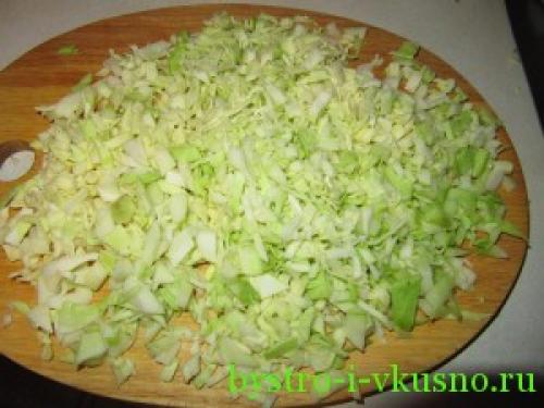 Диетический заливной капустный пирог без муки.