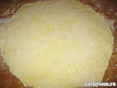 Творожные рогалики с начинкой из вишни