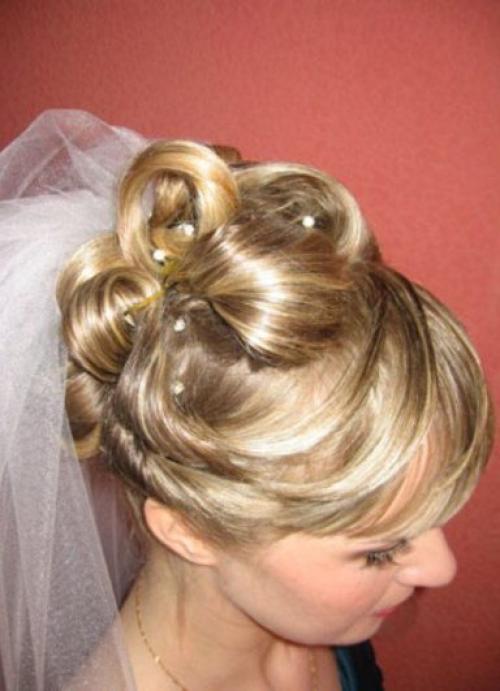 Элемент прически букли. Прическа букли. Техника выполнения на фото и видео.