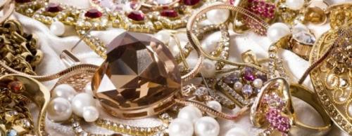 Скачать с ютуб, как почистить бижутерию из медицинского сплава. Как почистить бижутерию от потемнения 07