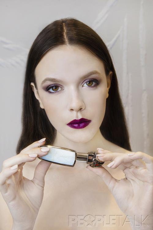 Макияж помадой. Макияж только помадой: советы от визажиста Guerlain