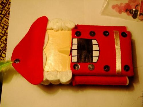 Как сделать своими руками Щелкунчика. Щелкунчик на основе коробки 21