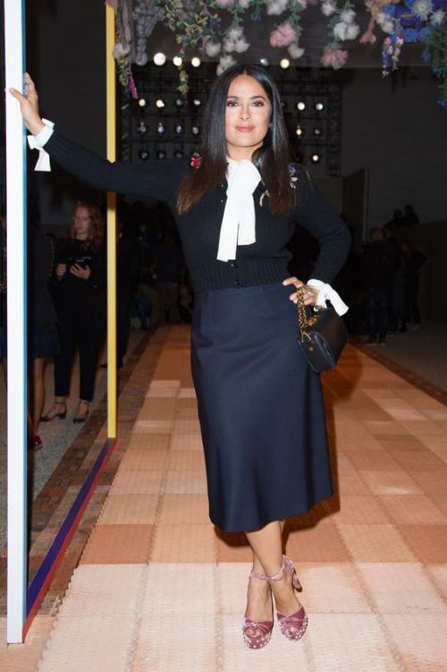 Гардероб женщины 50 лет. 5 вещей, которые точно должны находиться в гардеробе женщин после 50 лет