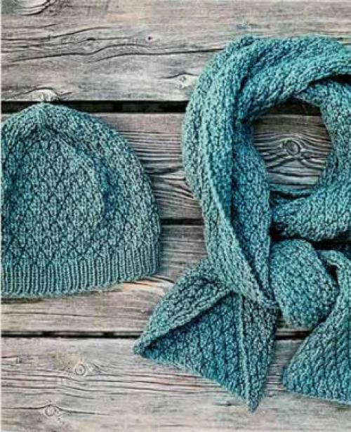 Мода шапки осень зима 2019 для женщин после 40 лет. Модные вязаные шапочки, которые подойдут стильным дамам после 40 лет для зимы 2019-2020 09