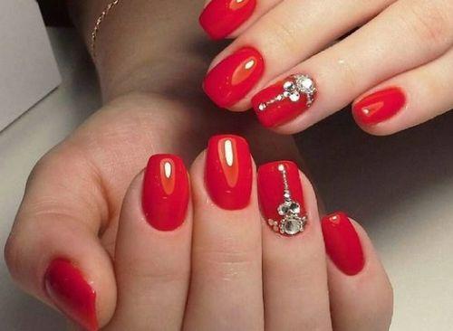 Почему цветной гель-лак отслаивается от базы. Как исправить, если гель-лак отслаивается пленкой