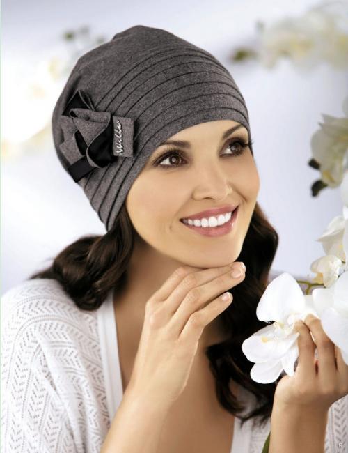 Головные уборы для женщин посл.  Модные вязаные шапочки, которые подойдут стильным дамам после 40 лет для зимы 2019-2020