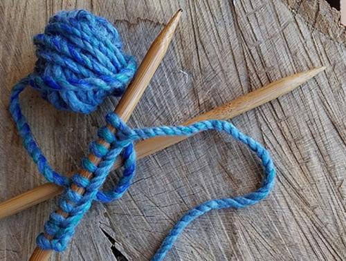 Вязание береты спицами схемы. Как связать берет — описание схемы и рекомендации, как быстро и просто связать берет своими руками (100 фото)