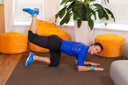 Приседание с шагом в сторону. Виды приседаний 17