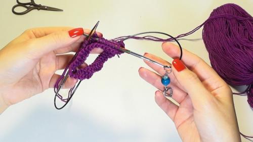 Вязание береты спицами схемы. Как связать берет — описание схемы и рекомендации, как быстро и просто связать берет своими руками (100 фото)