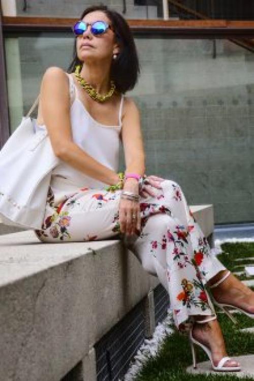 Зимняя одежда для женщин 50 лет. Базовый гардероб для женщины 50 лет: элегантные фасоны летней и зимней одежды