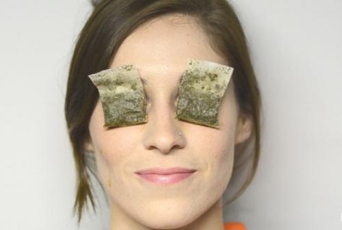 Как избавиться от темных кругов под глазами народными средствами. Долой мешки, синяки и тёмные круги под глазами