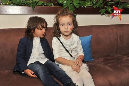 Во сколько Киркоров женился на Пугачевой. Пугачева о разводе с Киркоровым: “Он переживал не за меня, а за себя-любимого” 06