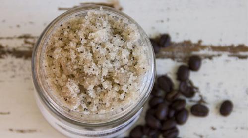 Съедобный скраб для губ. Скраб для губ в домашних условиях