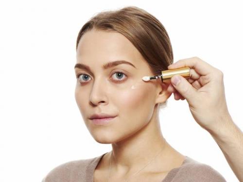 Хайлайнер это косметика. Хайлайтер: подробное бьюти-досье