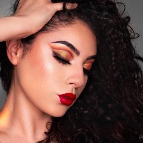 Хайлайнер это косметика. Хайлайтер: подробное бьюти-досье