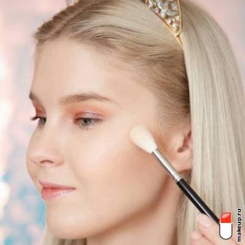 Хайлайнер это косметика. Хайлайтер: подробное бьюти-досье