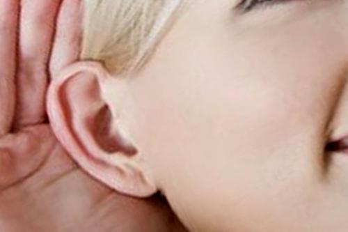 К чему горит правое ухо примета. К чему горит правое ухо от дня недели по времени суток