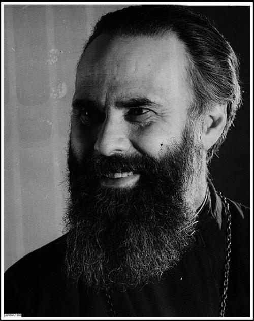 Правила в церкви для женщин. Как приготовиться к посещению храма