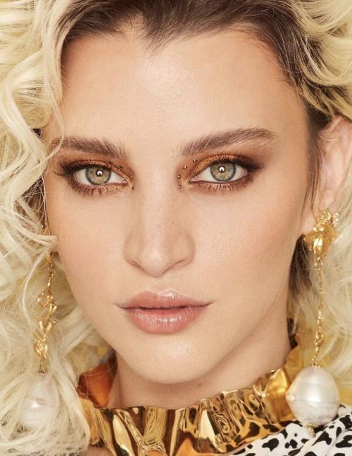 Как сделать брови красивыми без использования косметики. Лайфхак: густые брови с помощью мыла