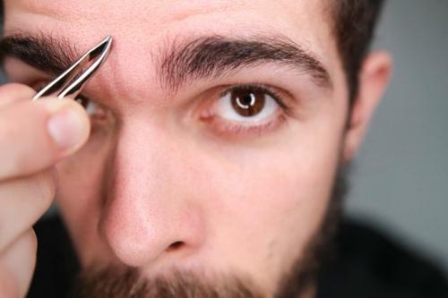 Пошаговая инструкция: как сделать идеальную форму бровей дома 02 Пошаговая инструкция: как сделать идеальную форму бровей дома 02