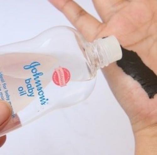 Какие натуральные масла помогают удалить краску с кожи. Использование масла или спирта (подходит для любой краски)