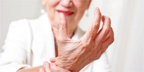 Какие культуры используют шишку на указательном пальце. Образование шишек и наростов на пальцах рук: причины, симптомы и лечение