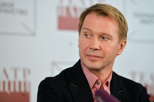 Какие доказательства были представлены для подтверждения гомосексуальности Евгения Миронова. Появление ребёнка от суррогатной матери сочли подтверждением нетрадиционной ориентации Евгения Миронова