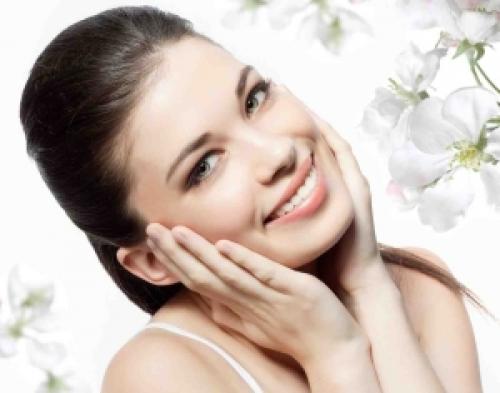 Комплексный уход за лицом в салоне. Комплексный профессиональный уход за лицом (пилинг, массаж, маска)