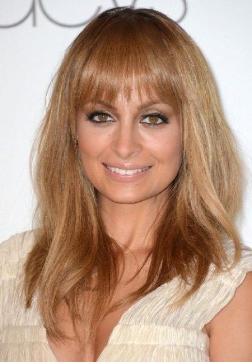 Идеальные стрижки для полных и круглых лиц: советы и рекомендации 06 Идеальные стрижки для полных и круглых лиц: советы и рекомендации 06