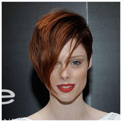 Какие аксессуары можно использовать с короткой стрижкой. Женственность с короткими волосами: особенности стиля