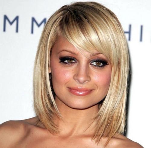 Короткие стрижки на широкое лицо женские. Красивые стрижки для широкого лица