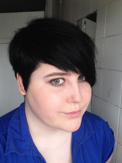 Омолаживающие стрижки для полного лица. Короткие стрижки для полных дам