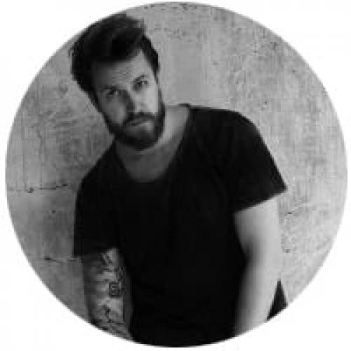 Стрижки для круглого лица без укладки. Какая стрижка подойдет для круглого лица?